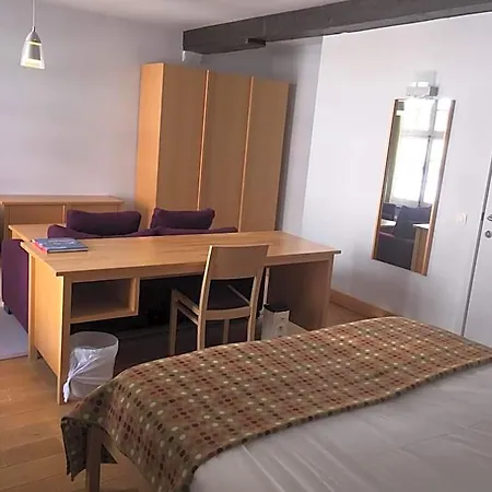 Irish College Hotel 3*