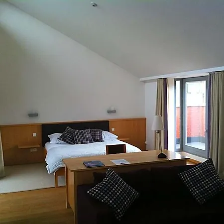 Irish College Hotel 3*