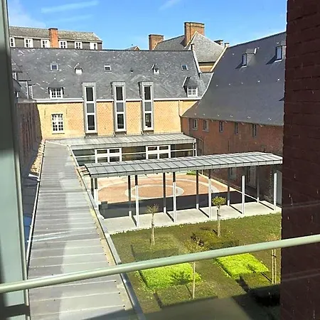 Irish College Hotel 3*