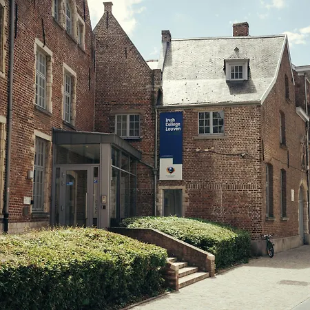 Hotel Irish College 3*