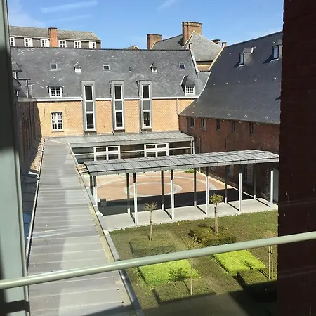 Hotel Irish College 2*