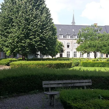 Hotel Irish College