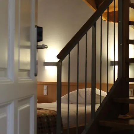 Irish College Hotel 2*