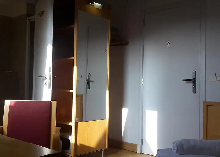 Hotel Irish College 3*